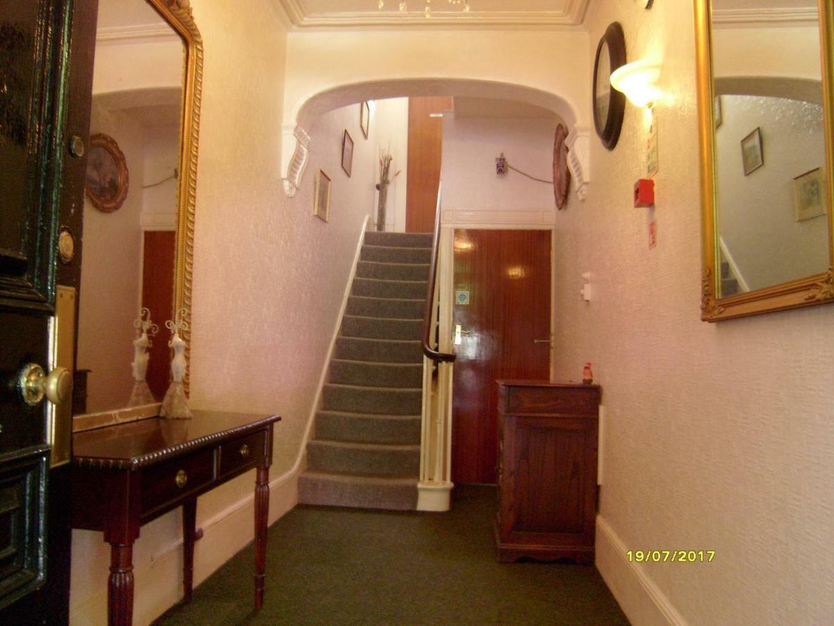 St Martins Guest House Дувър Екстериор снимка