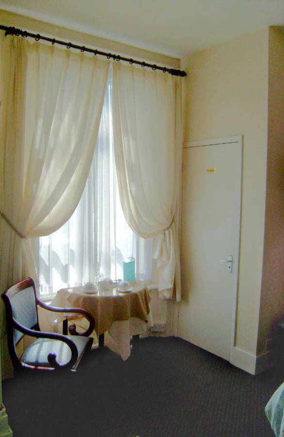 St Martins Guest House Дувър Екстериор снимка