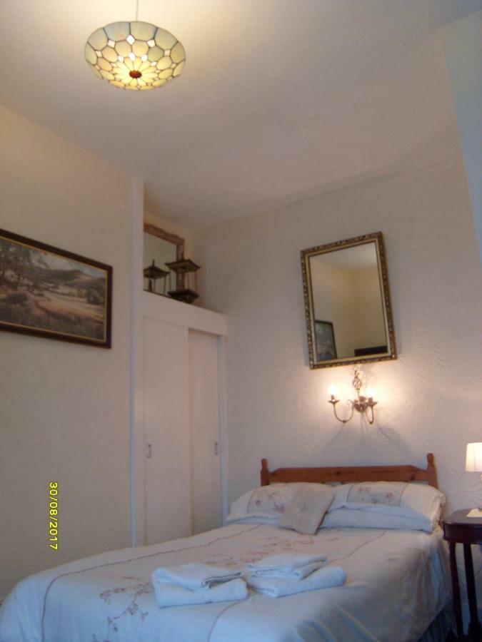 St Martins Guest House Дувър Екстериор снимка