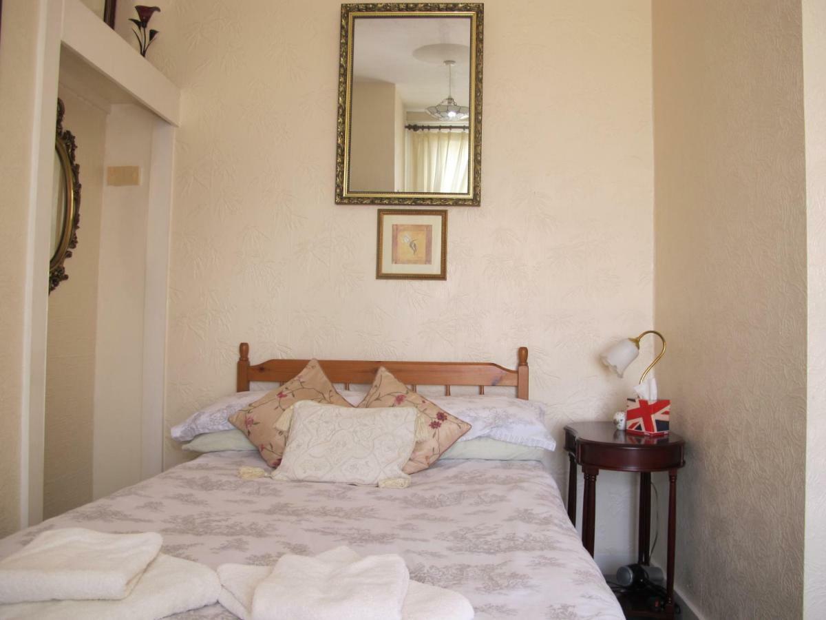 St Martins Guest House Дувър Екстериор снимка